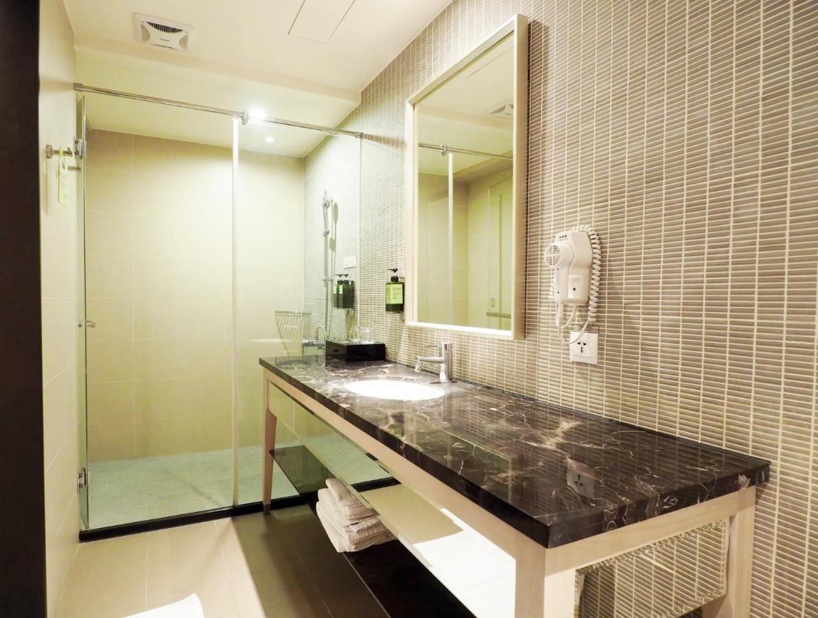 Stay Hotel - Taichung Yizhong Ngoại thất bức ảnh