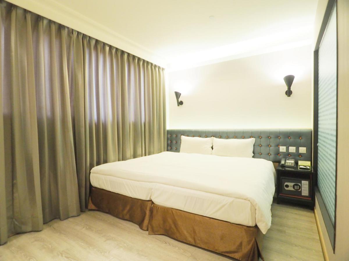 Stay Hotel - Taichung Yizhong Ngoại thất bức ảnh