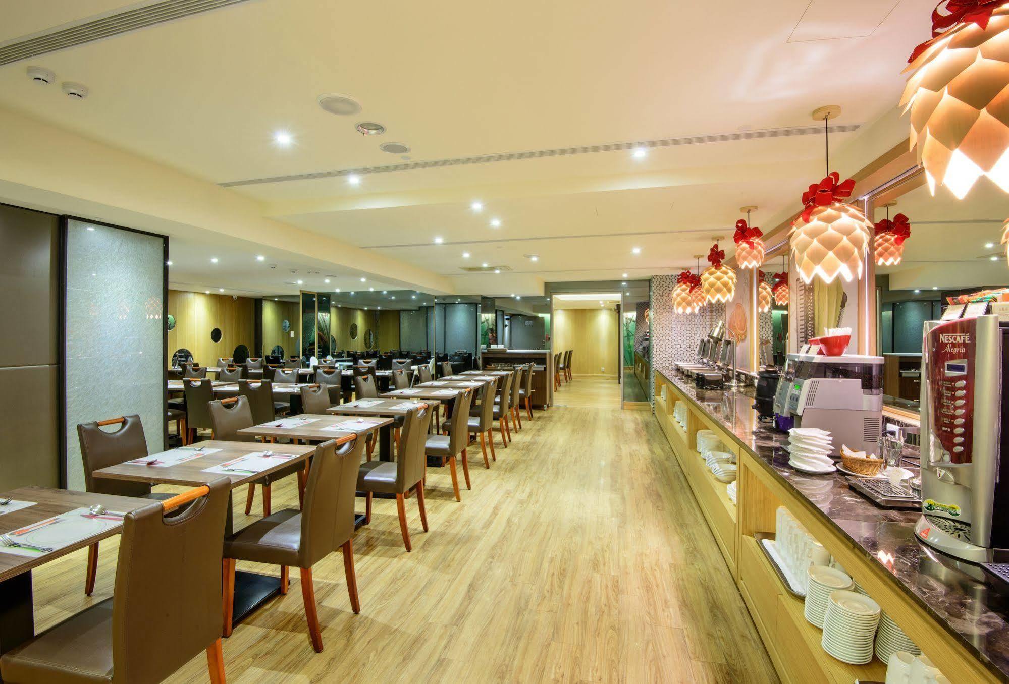 Stay Hotel - Taichung Yizhong Ngoại thất bức ảnh