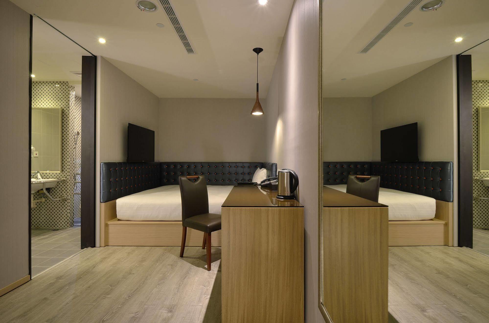 Stay Hotel - Taichung Yizhong Ngoại thất bức ảnh