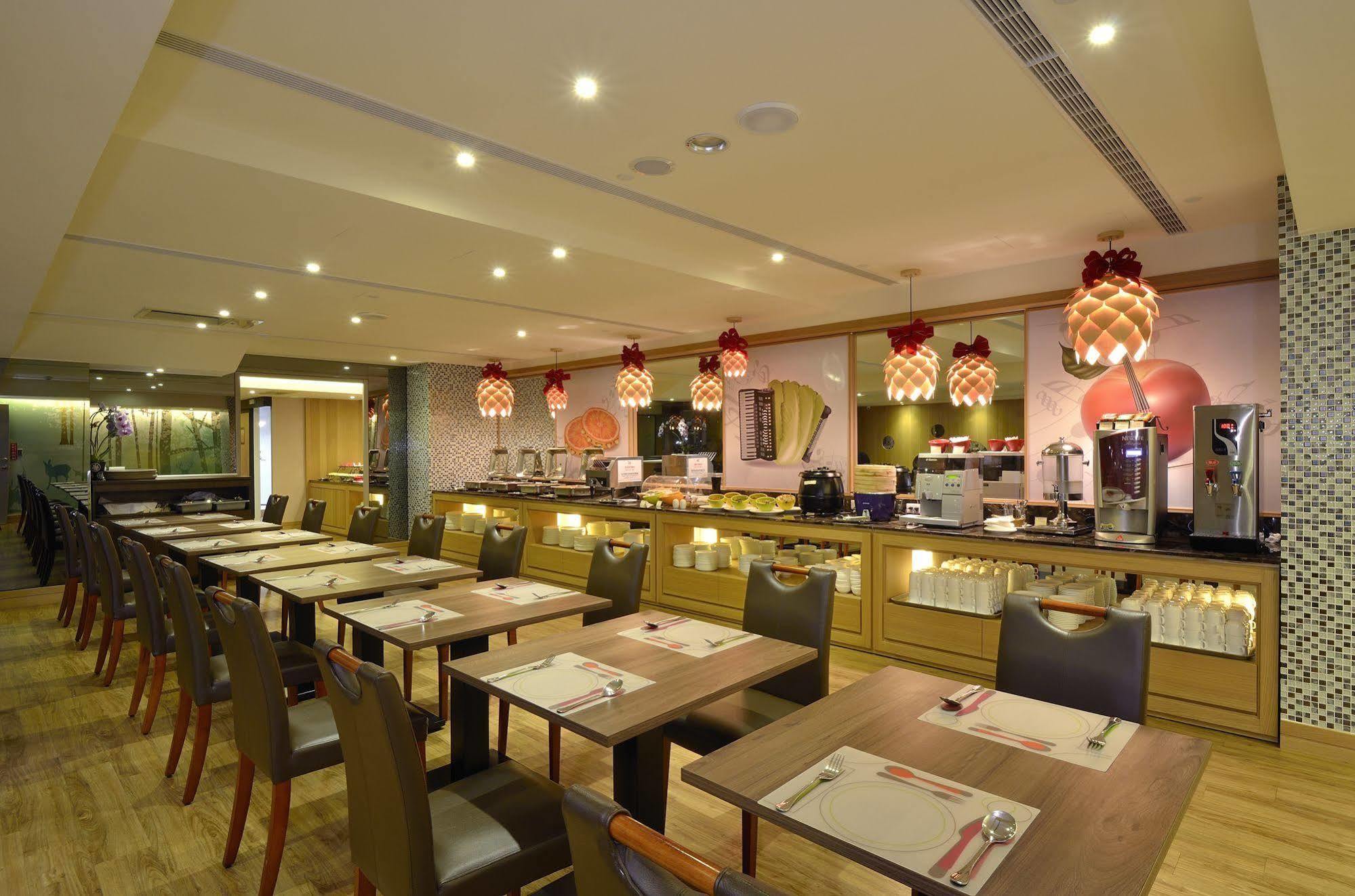 Stay Hotel - Taichung Yizhong Ngoại thất bức ảnh